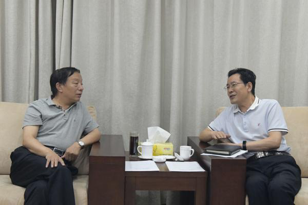 省司法廳黨委書記、廳長牛紀(jì)南一行前往建筑設(shè)計院<br/>檢查驗收“七五”普法工作